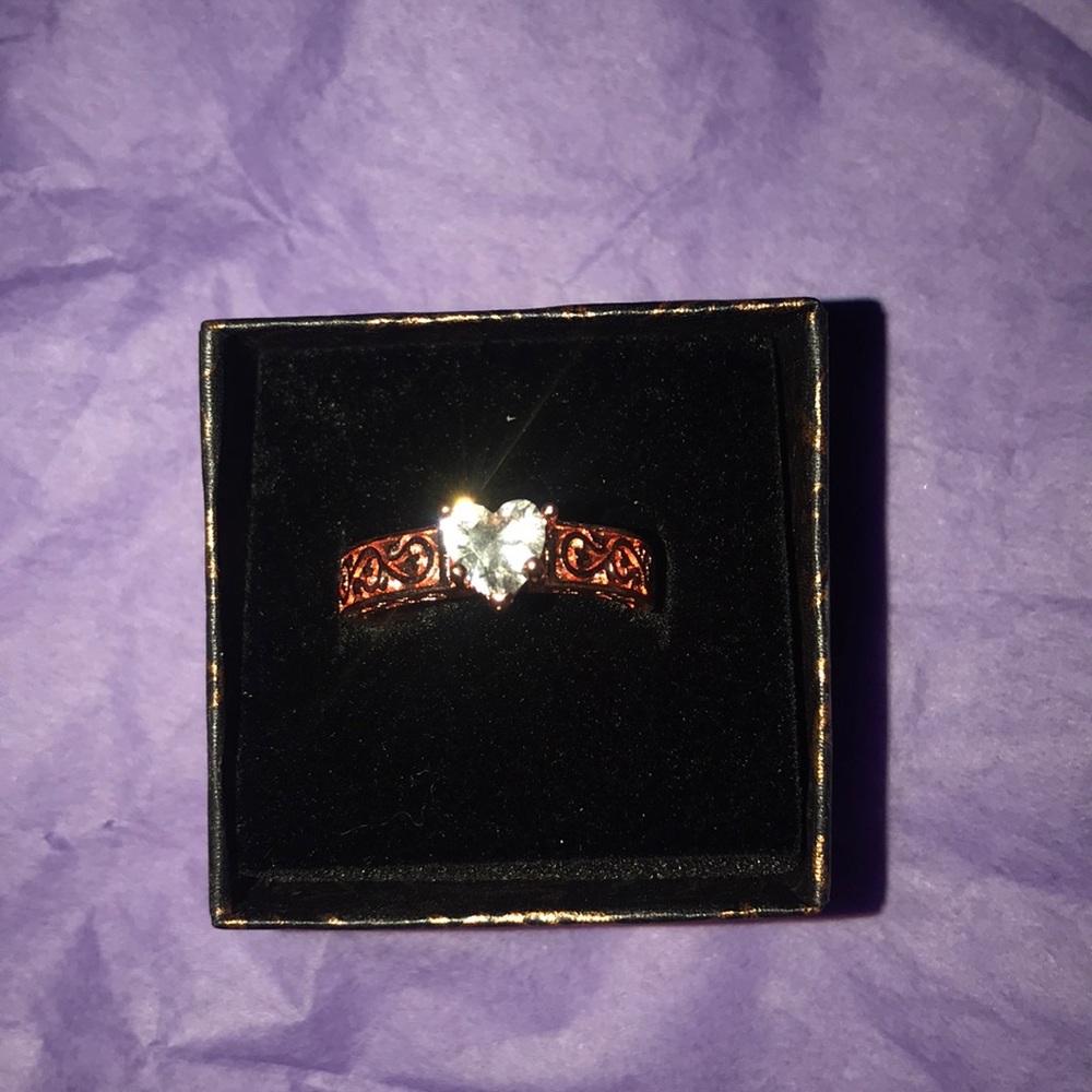 Rose gold rhodium plated ring with CZ heart stone